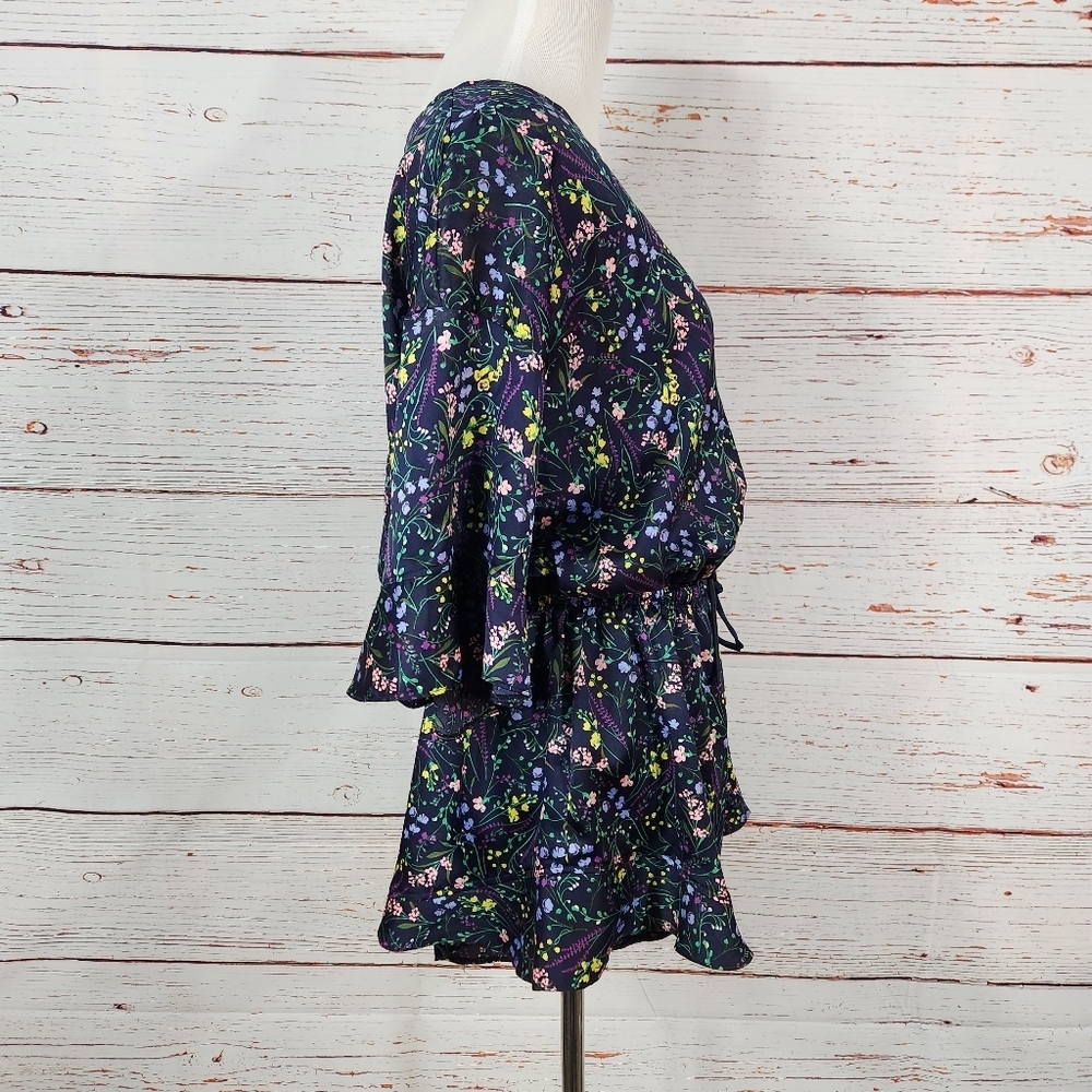 VICTORIA'S SECRET Floral V Neck Romper Pajamas Size Medium - Picture 4 of 8